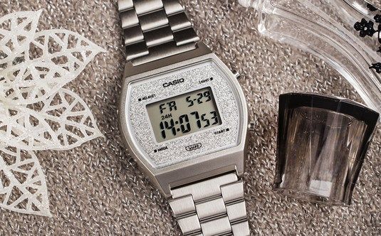 Часы Casio B-640WDG-7EF