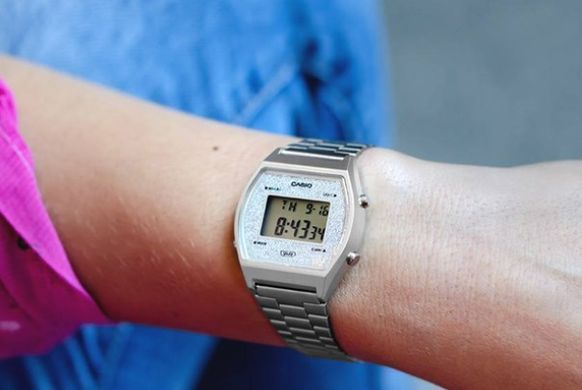 Часы Casio B-640WDG-7EF