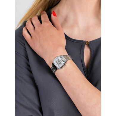 Годинник Casio LA-680WA-7EF
