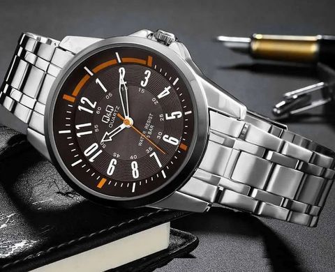 Годинник Q&Q Q708-405